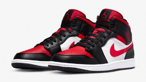 Nike Air Jordan 1 Mid Tops Wide Toe Sko Til Mænd Sort Hvid Rød