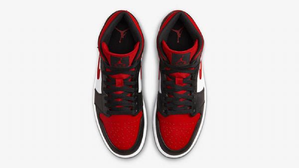 Nike Air Jordan 1 Mid Tops Wide Toe Sko Til Mænd Sort Hvid Rød
