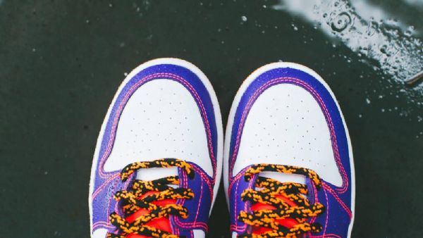 Nike Air Jordan 1 Og Gs Tasmanian Devil Sko Til Mænd Lilla Hvid