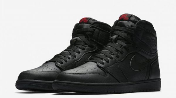 Nike Air Jordan 1 Retro High Tops Og Sko Til Mænd Sort