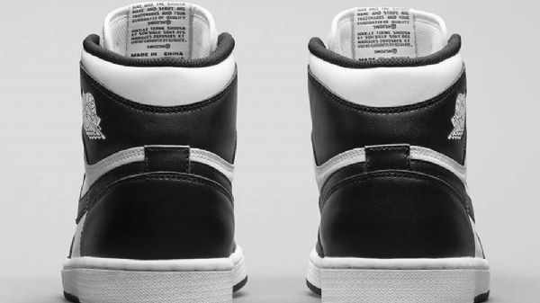 Nike Air Jordan 1 Retro High Tops Og Sko Til Mænd Sort Hvid