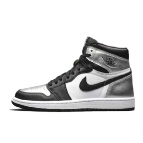 Nike Air Jordan 1 Retro High Tops Og Toe Sko Til Damer Sort Sølv