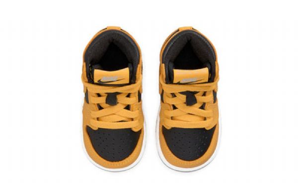 Nike Air Jordan 1 Retro Høje Overdele Og Td Sko Til Børn Gul Hvid