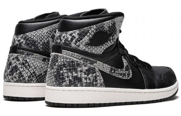 Nike Air Jordan 1 Retro Høje Overdele Premium Basketball Sko Til Damer Sort