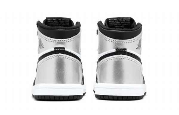 Nike Air Jordan 1 Retro Høje Toppe Og Td Sko Til Børn Sølv