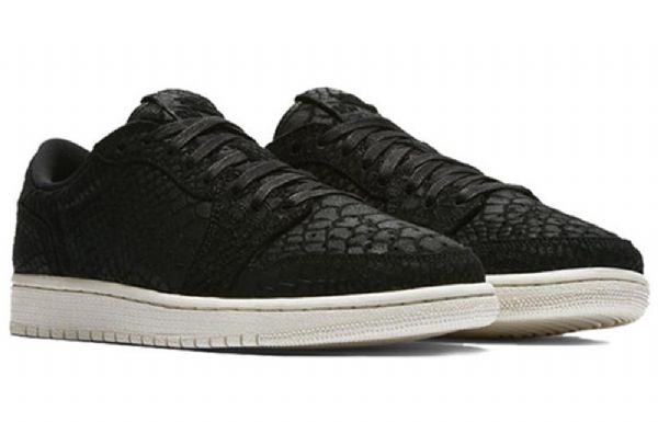 Nike Air Jordan 1 Retro Low Toppe Basketball Sko Til Damer Sort