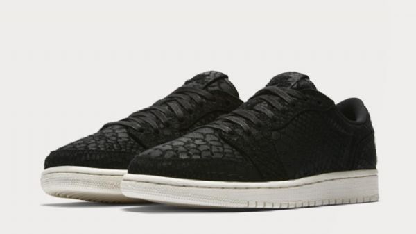Nike Air Jordan 1 Retro Low Toppe Ingen Swoosh Sko Til Mænd Sort