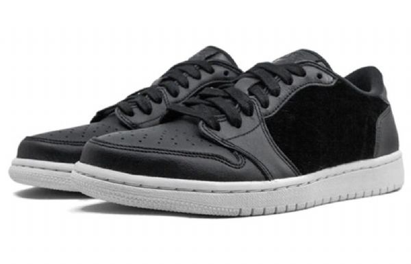 Nike Air Jordan 1 Retro Low Toppe Ns Basketball Sko Til Damer Sort