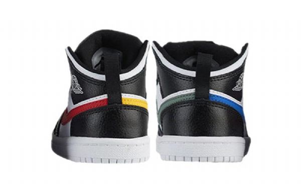 Nike Air Jordan 1 Retro Mid Tops Bt Basketball Sko Til Børn Sort Hvid