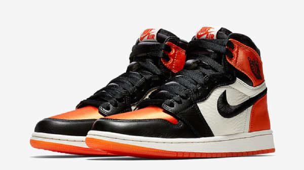 Nike Air Jordan 1 Satin Shatteredboard Sko Til Damer Orange Sort