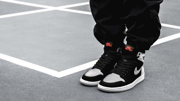 Nike Air Jordan 1 Shadow Satin Aleali Sko Til Damer Sort Sølv