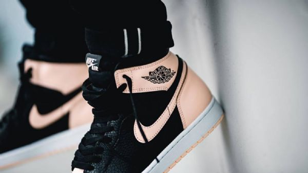 Nike Air Jordan 1 Sko Til Damer Sort Lyserød