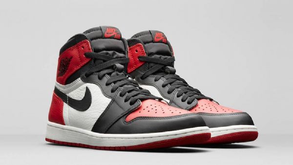 Nike Air Jordan 1 Wide Toe Sko Til Mænd Sort Hvid Rød