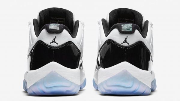 Nike Air Jordan 11 Low Tops Påskesko Til Mænd Hvid Sort