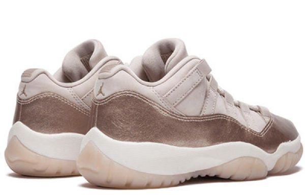 Nike Air Jordan 11 Low Tops Retro Basketball Sko Til Damer Lyserød Guld