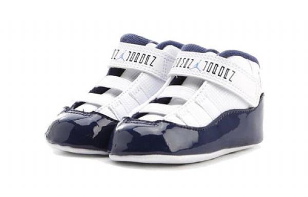 Nike Air Jordan 11 Retro Cb Basketball Sko Til Børn Hvid Marineblå