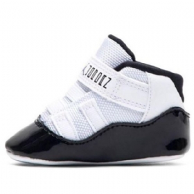 Nike Air Jordan 11 Retro Cb Basketball Sko Til Børn Sort Hvid