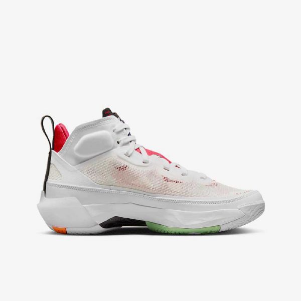 Nike Air Jordan Xxxvii Sko Til Børn Hvid Lys Sølv Sort Rød
