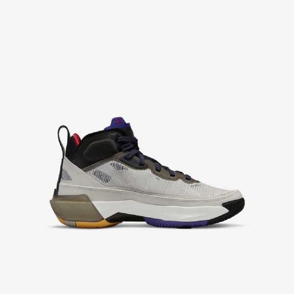 Nike Air Jordan Xxxvii Sko Til Børn Lyse Sort Mørkerød