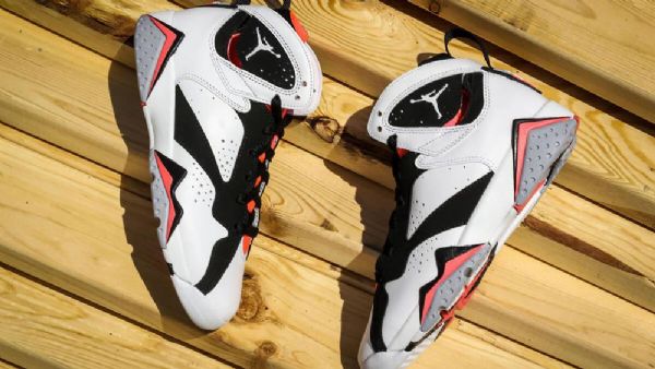 Nike Air Jordan 7 Gg Hot Lava Sko Til Mænd Hvid Sort