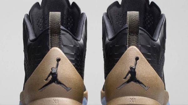 Nike Air Jordan Melo M11 Sko Til Mænd Sort Guld