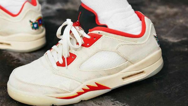 Nike Air Jordan 5 Low Tops Kinesisk Nytårssko Til Mænd Khaki Rød