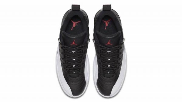Nike Air Jordan 12 Low Tops Playoffs Sko Til Mænd Sort Hvid