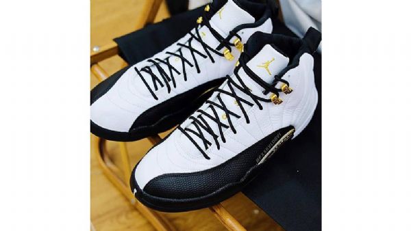 Nike Air Jordan 12 Royalty Sko Til Damer Hvid Sort